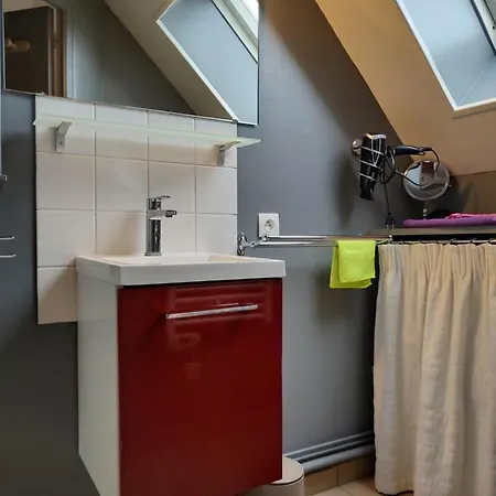 Au 2e Etage De Notre Maison De Πανσιόν