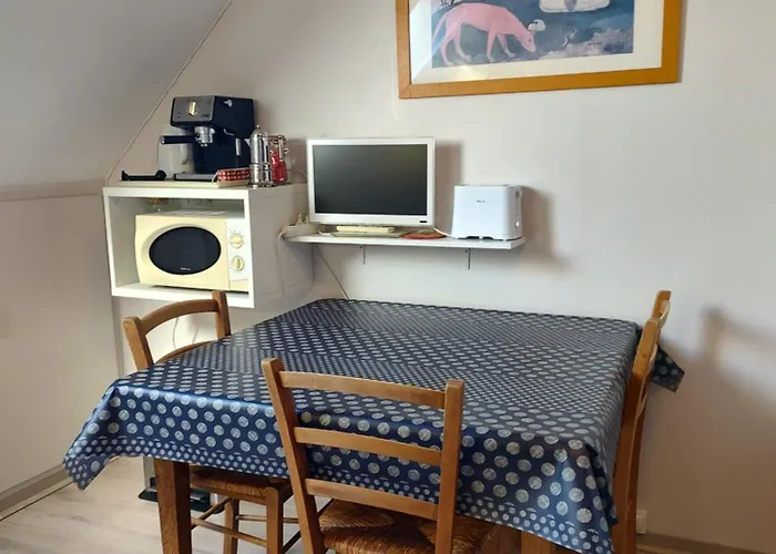 Konukevi Au 2e Etage De Notre Maison De Caen